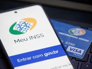 Cuidado para não cair em golpe ao pedir ressarcimento do INSS