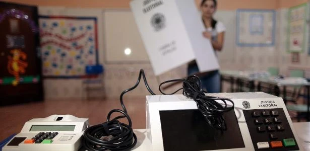 Agora que os brasileiros deram valor, veja como funciona a urna eletrônica
