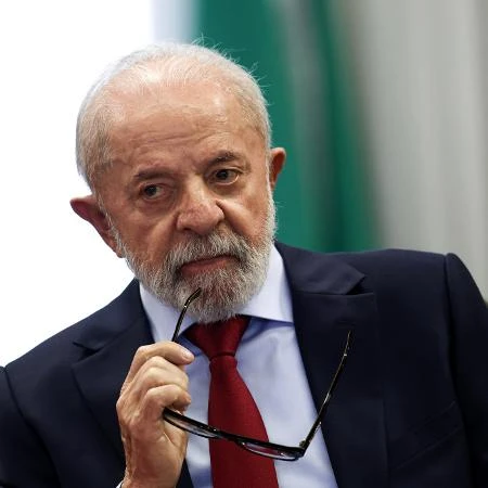 'Austeridade não deu certo em nenhum país', diz Lula em meio a crise do IOF