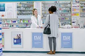 Farmacêuticos ou médicos prescrevem maior suprimento de contraceptivos ?