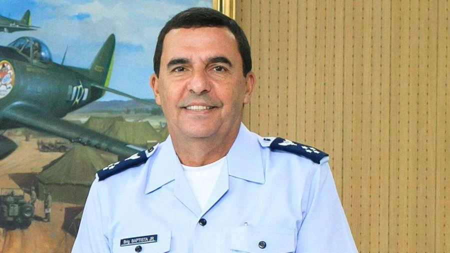 Após fornecer corda, brigadeiro ajeita nó na goela de Bolsonaro Josias de Souza