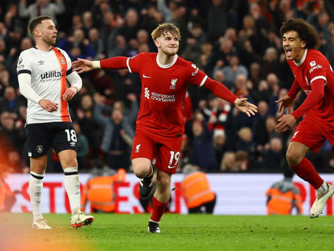 Liverpool golea al Luton y se afianza la cima de la Premier League