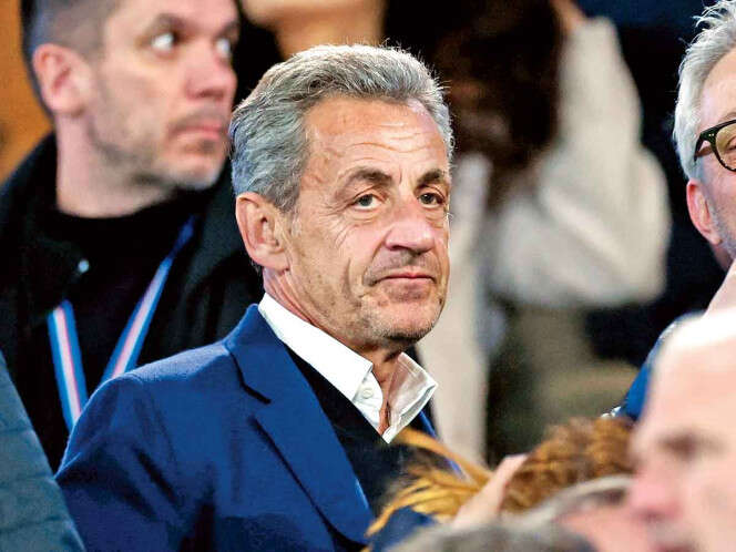 Condenan a Nicolas Sarkozy por corrupción