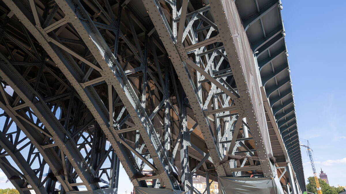 Historisches Viadukt gerettet: Chemnitzer Bahnbogen fertig