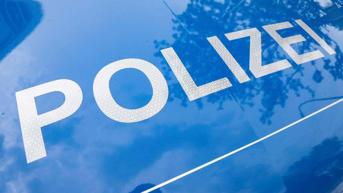 Mopedfahrer in Liebenau angefahren - Autofahrer flüchtet