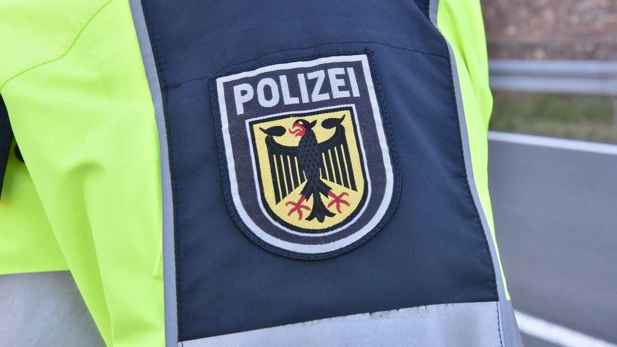 Bundespolizei sucht zwei Zeuginnen nach Handtaschendiebstahl im Zug