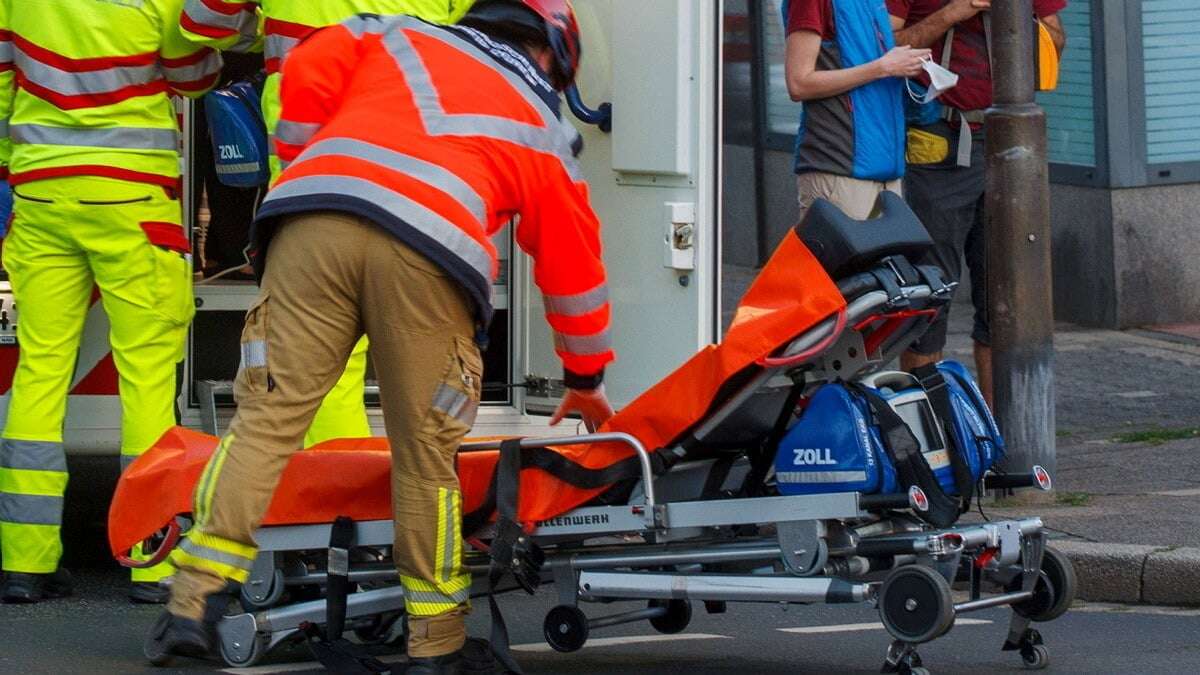 Zwei Menschen in Bonn mit Messer angegriffen und verletzt