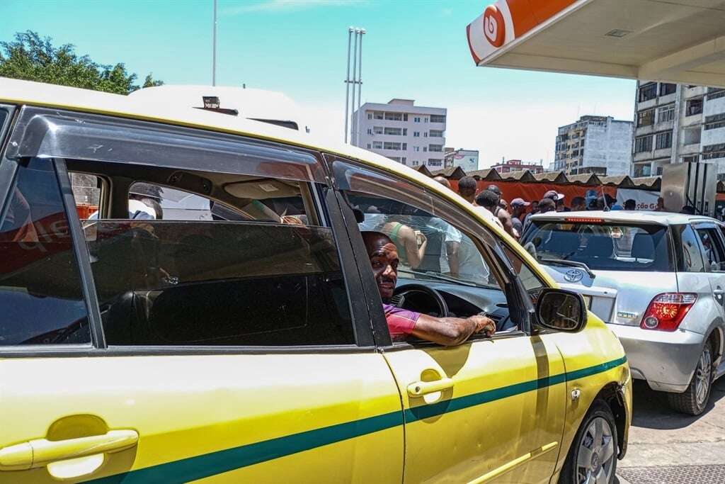 Thousands flee Mozambique post-vote violence to Malawi