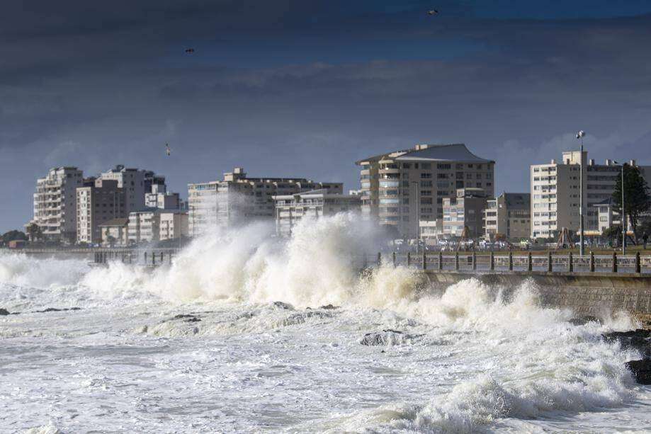 Reën en sterk wind vir Wes- en Oos-Kaap voorspel