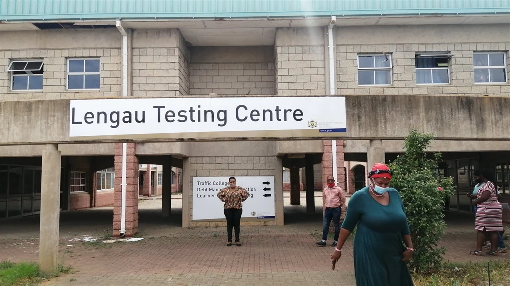 Hawks arrest 15 suspects in vehicle licencing syndicate, search for 3 more
