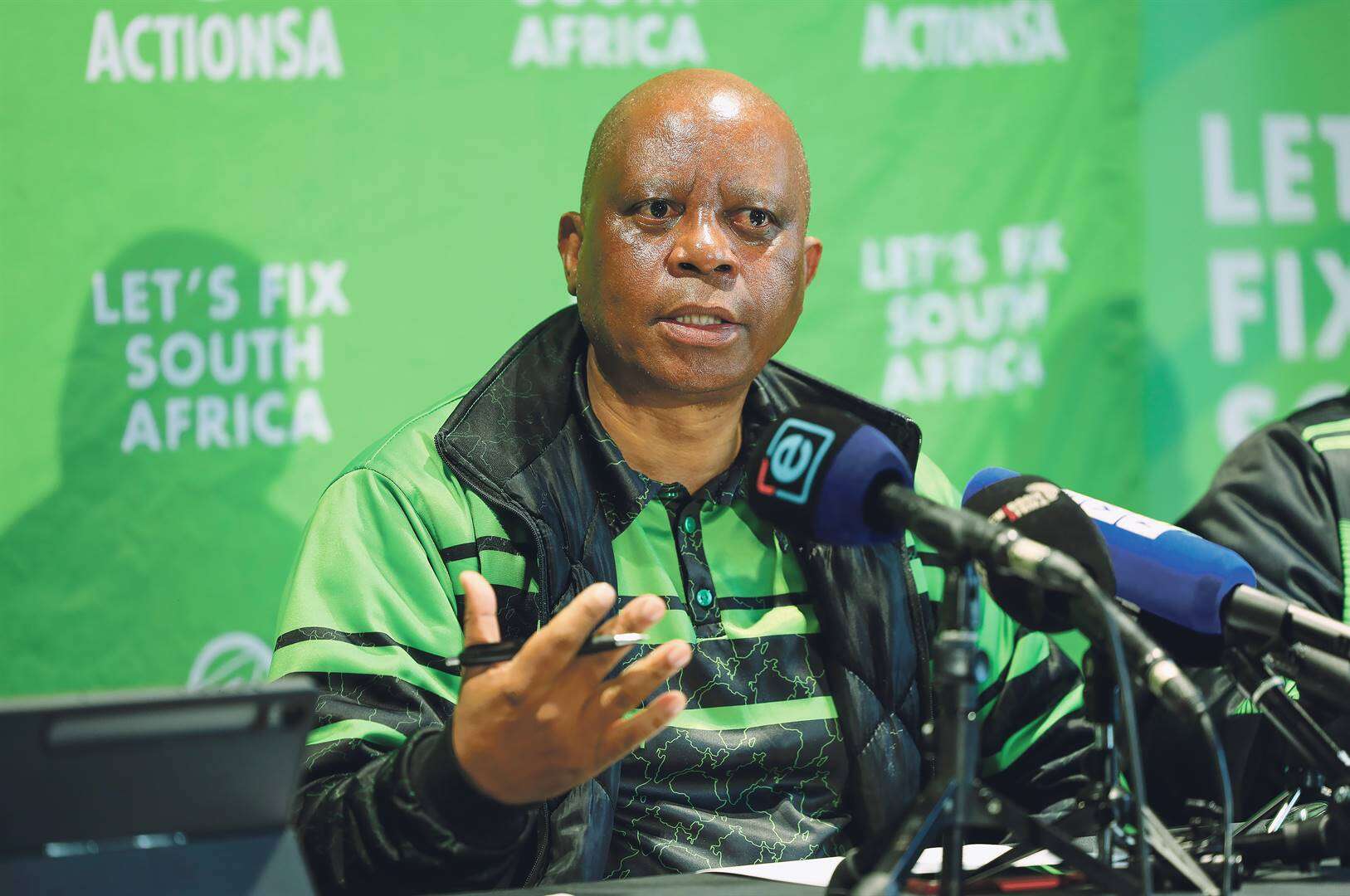 Mashaba: DA is arrogant en oneerlik – ons kies EFF