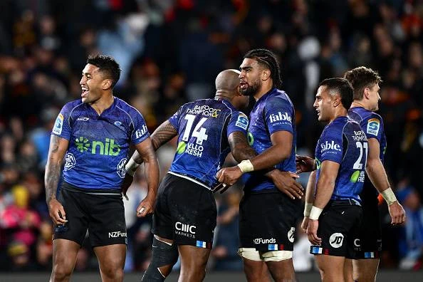 Blues wil Crusaders se tuisoorheersing in halfeind stuit