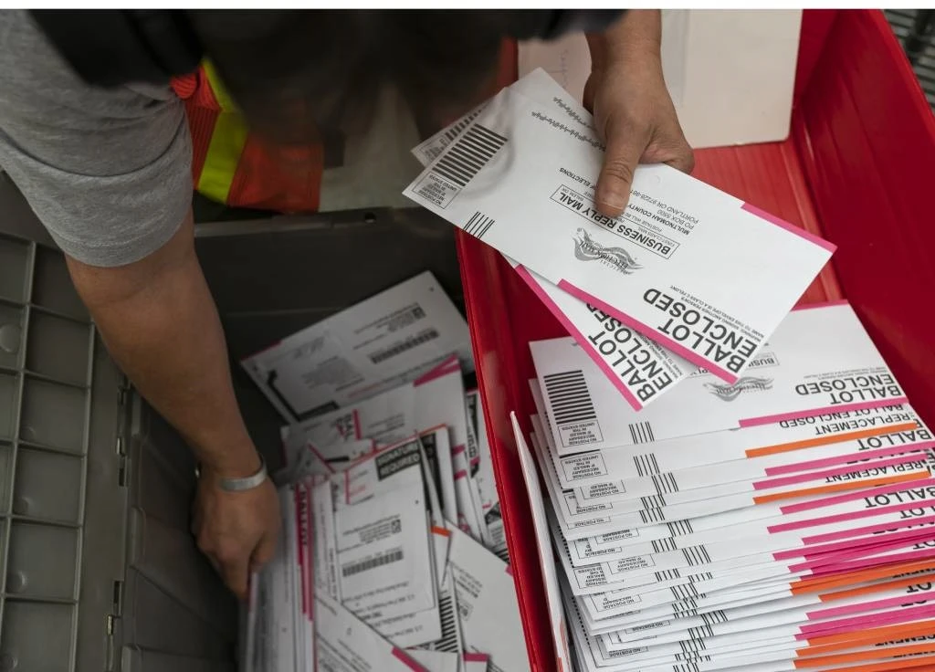 US postal worker and vote ‘whistle-blower’ recants allegations