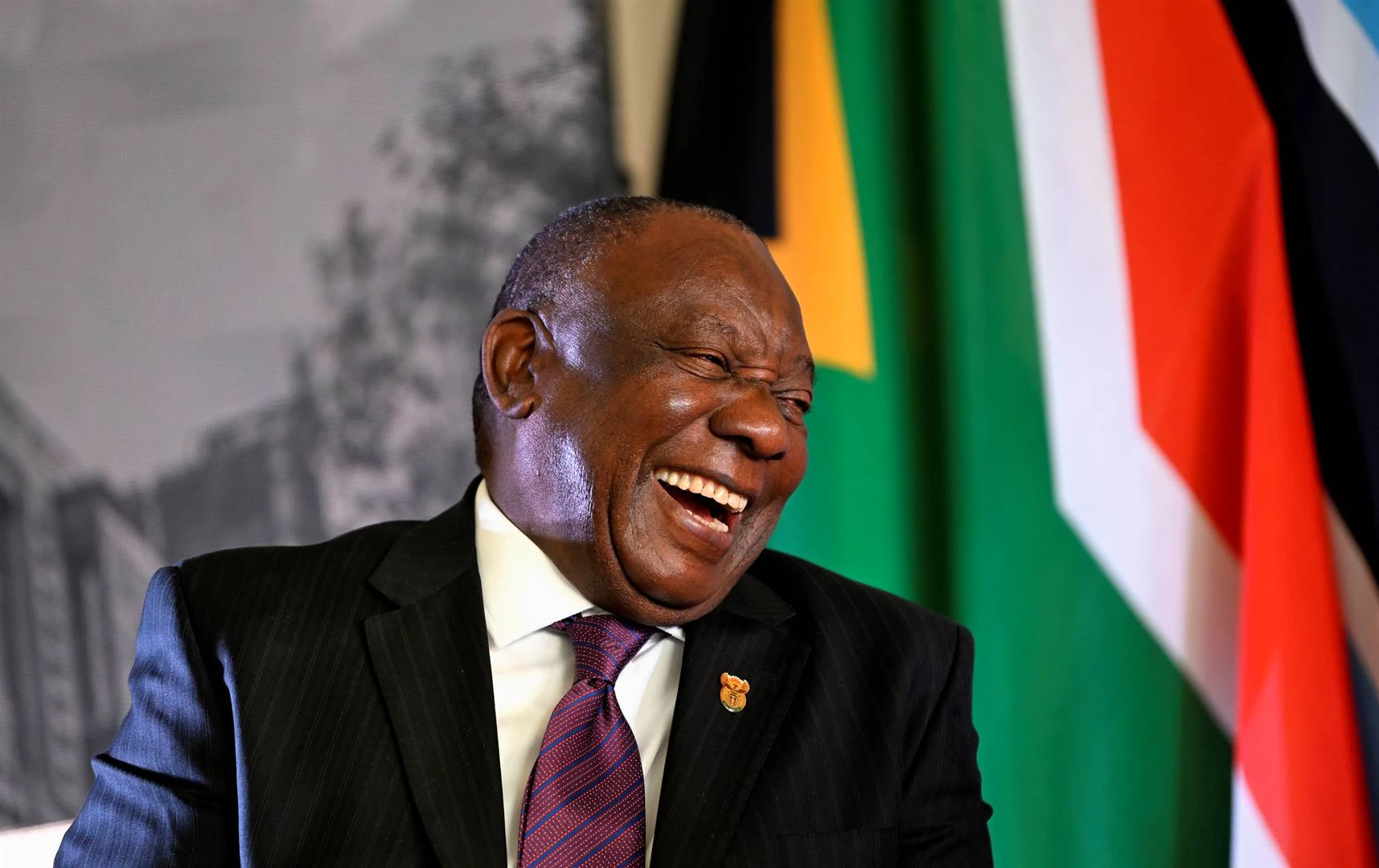 Grondwethof word 30: Ramaphosa loof sy rol in demokrasie