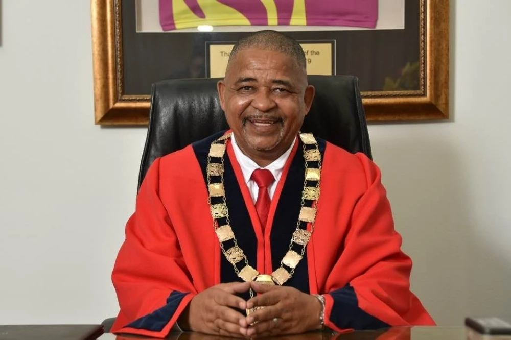 Drakenstein's DA mayor removed after motion of no confidence in him succeeds