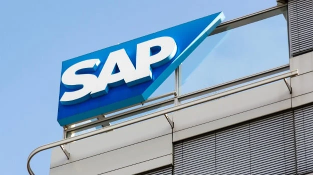 SAP shares plummet on trimmed outlook