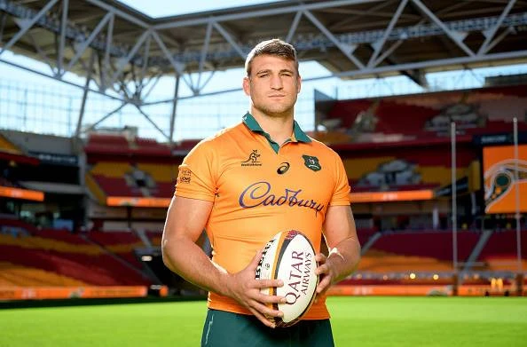 Wallabies verras met Champion de Crespigny in buiging teen Leeus