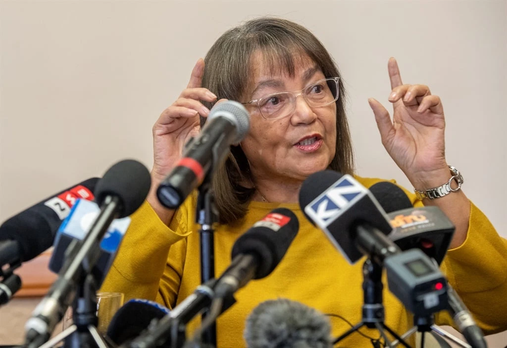 De Lille gunning for events company involved in dodgy state funeral contracts