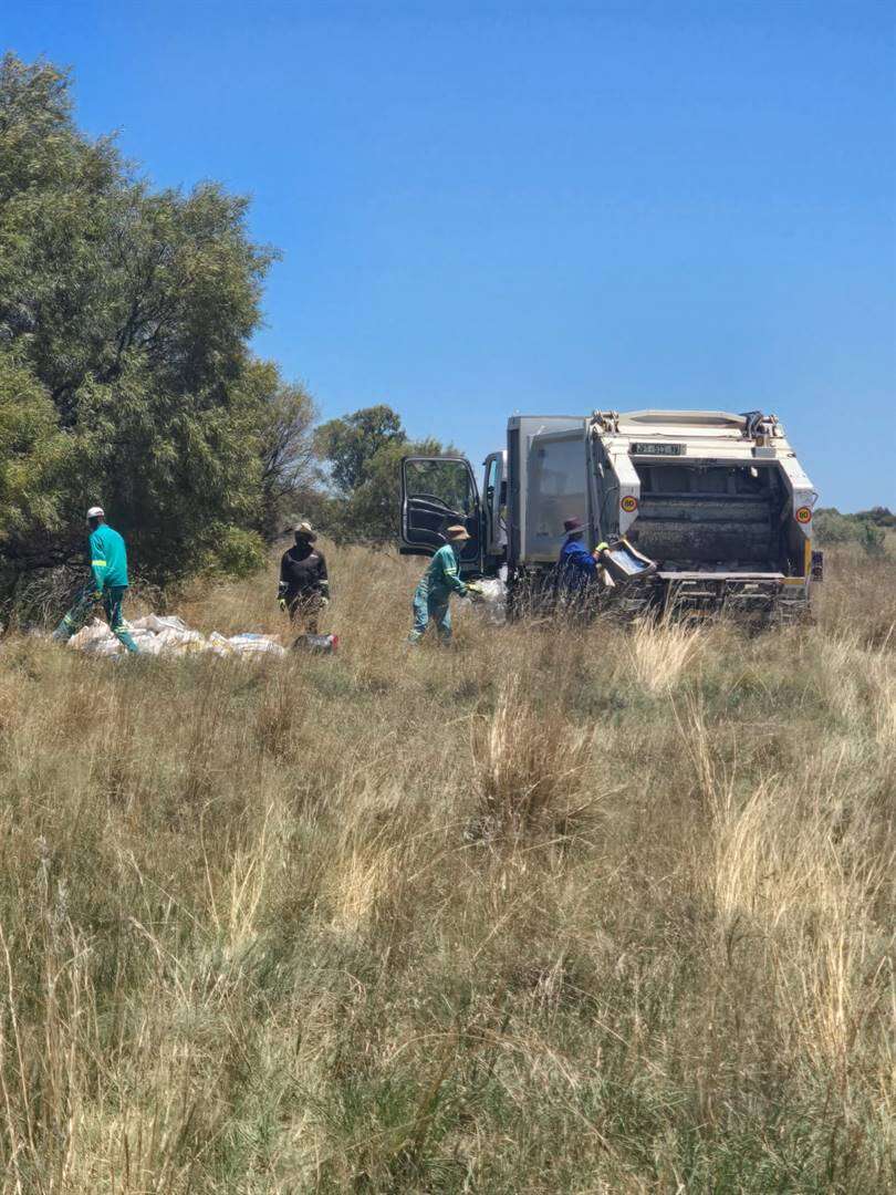 Spaza-regulasies lei dalk tot vrot hoenderstukke op NW-plaas