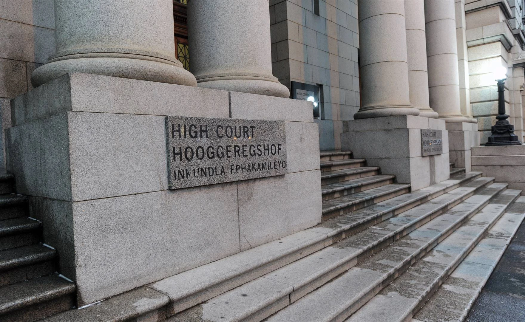 Hooggeregshof nie die plek vir rugbymense om koppe te stamp