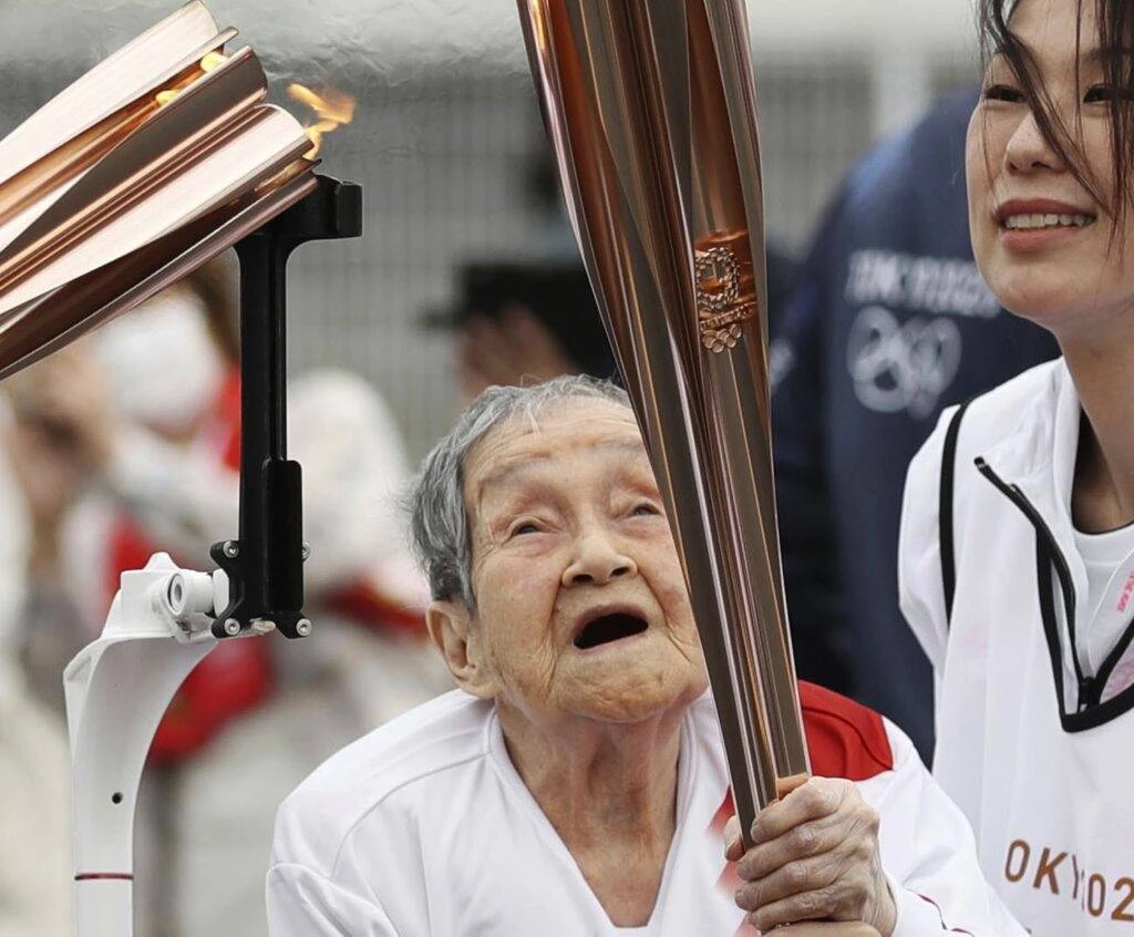 Afgetrede dokter word Japan se oudste op 114 jaar