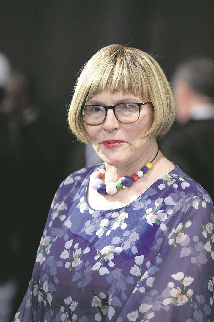 Groenewald trek los teen Zille: ‘Ons bou, sy breek af’