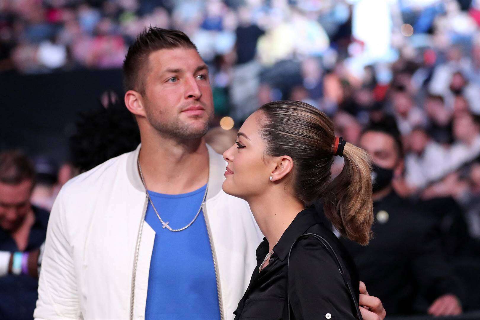 Demi-Leigh en Tim Tebow verwag hul eersteling