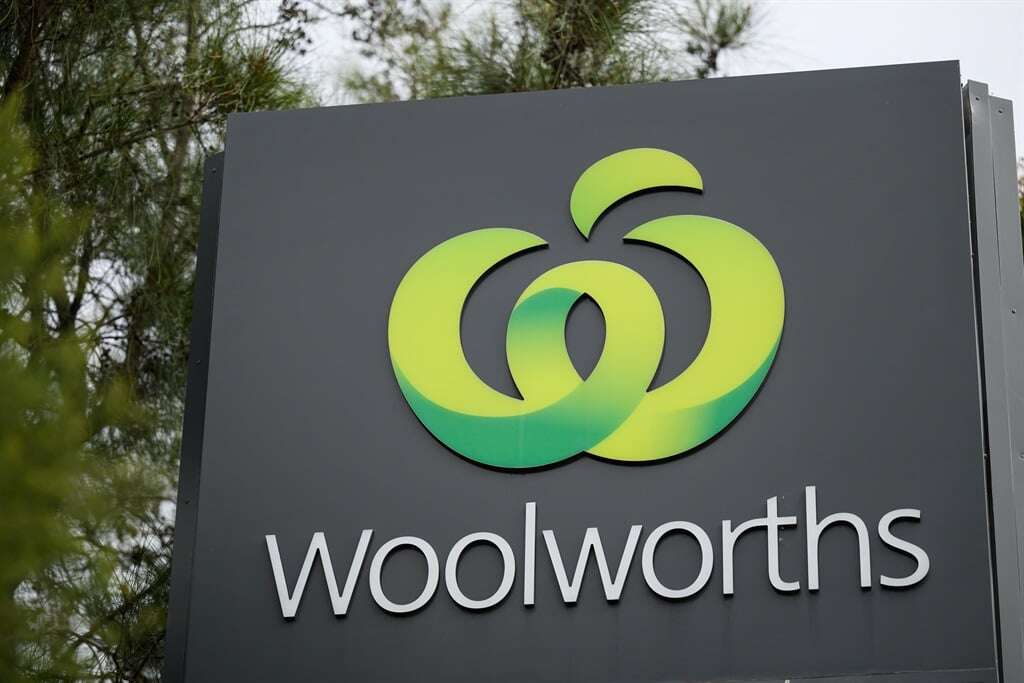 Aussie retail giants Woolworths, Coles sued by watchdog for 'illusory' discounts