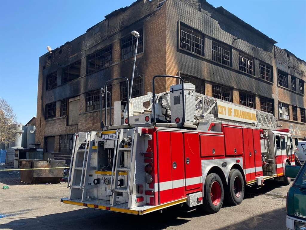 Four people killed in fire at abandoned building in Joburg