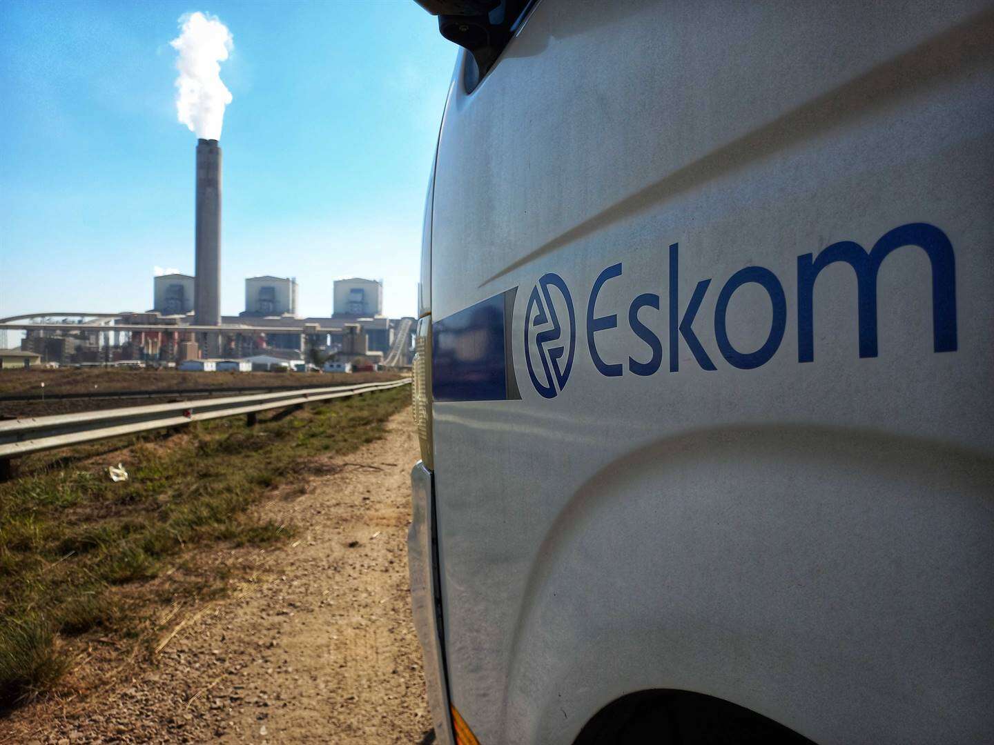 Só diep is dorpe al in die skuld by Eskom