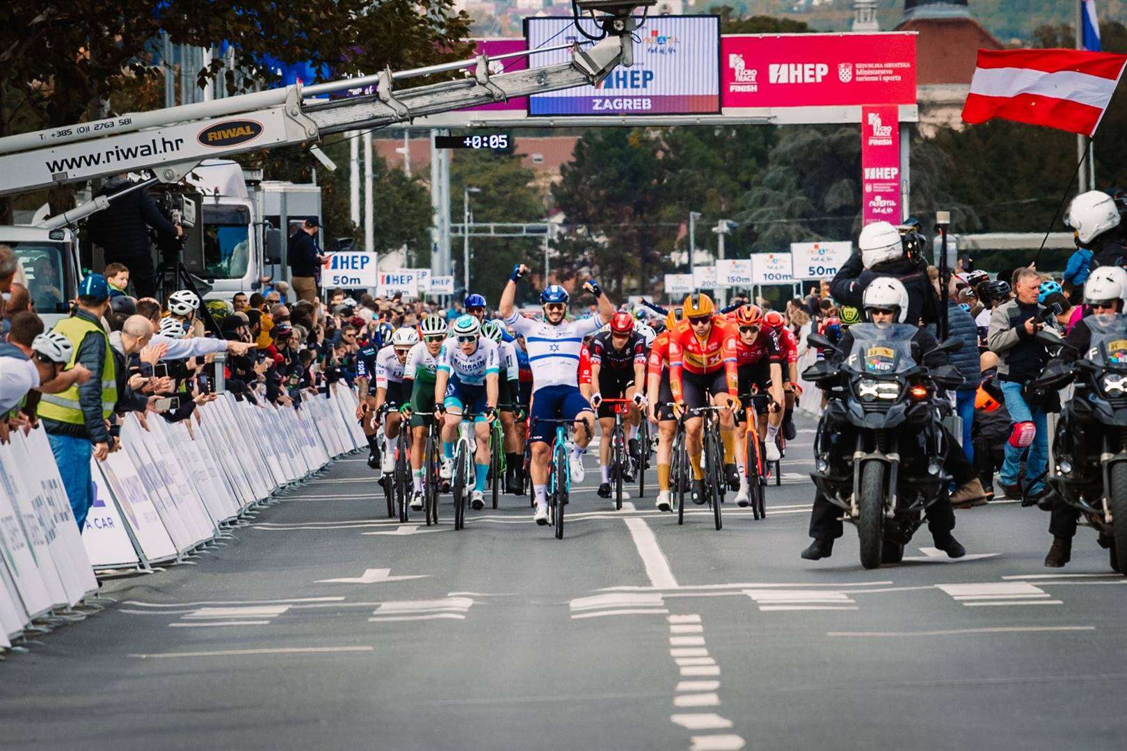 Israel behaal 150ste fietsrysege op vooraand van 7 Oktober-herdenking