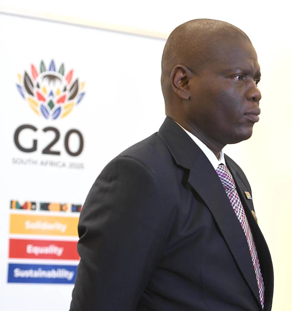 G20 kan leiding neem in wêreldkrisisse, meen Lamola