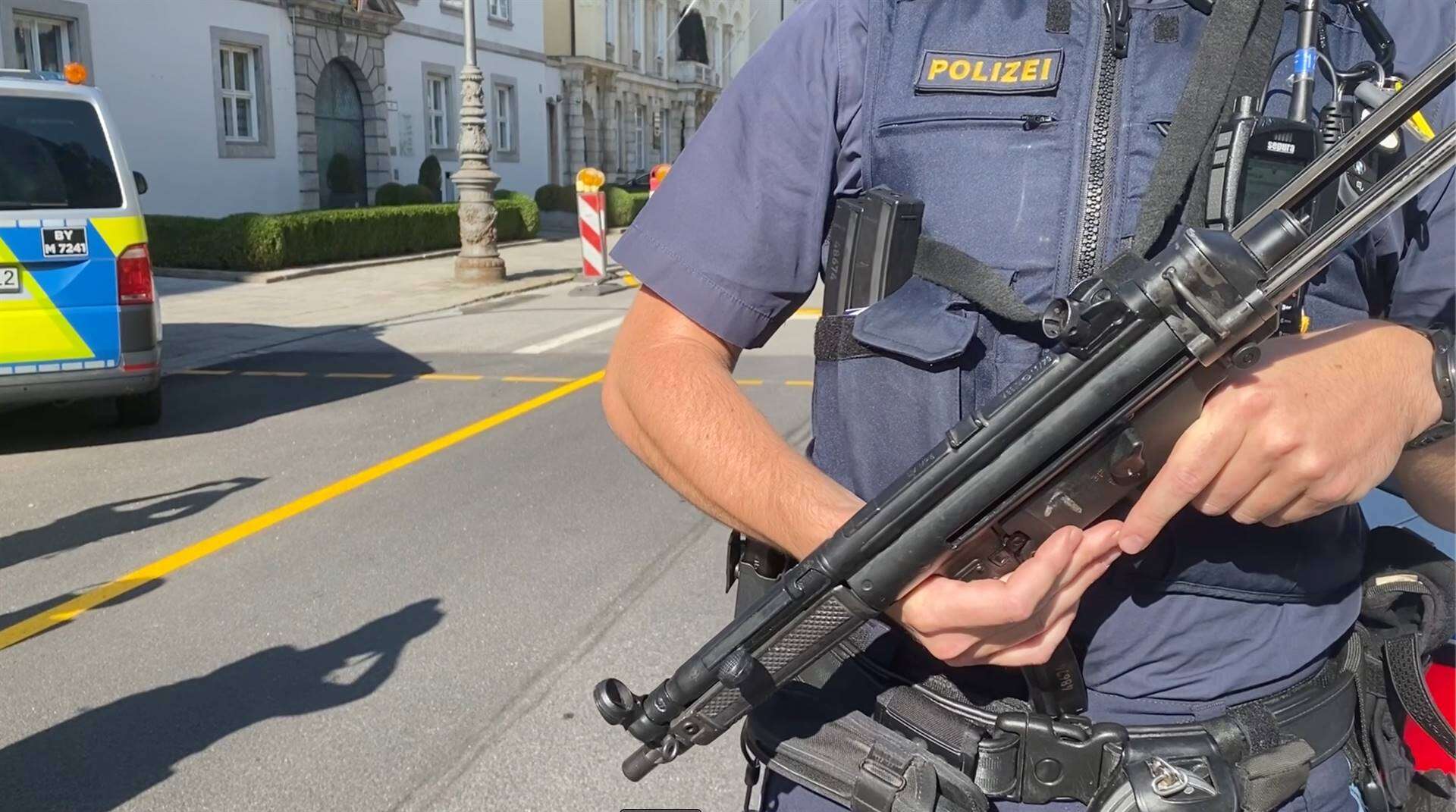 Polisie skiet man dood op herdenking van Olimpiese aanval in München