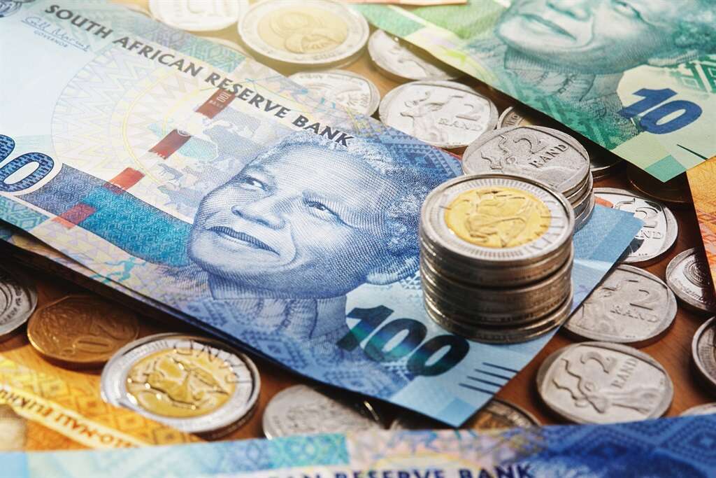 Rand weakens, bond yields rise as CSIR projects 42% for the ANC