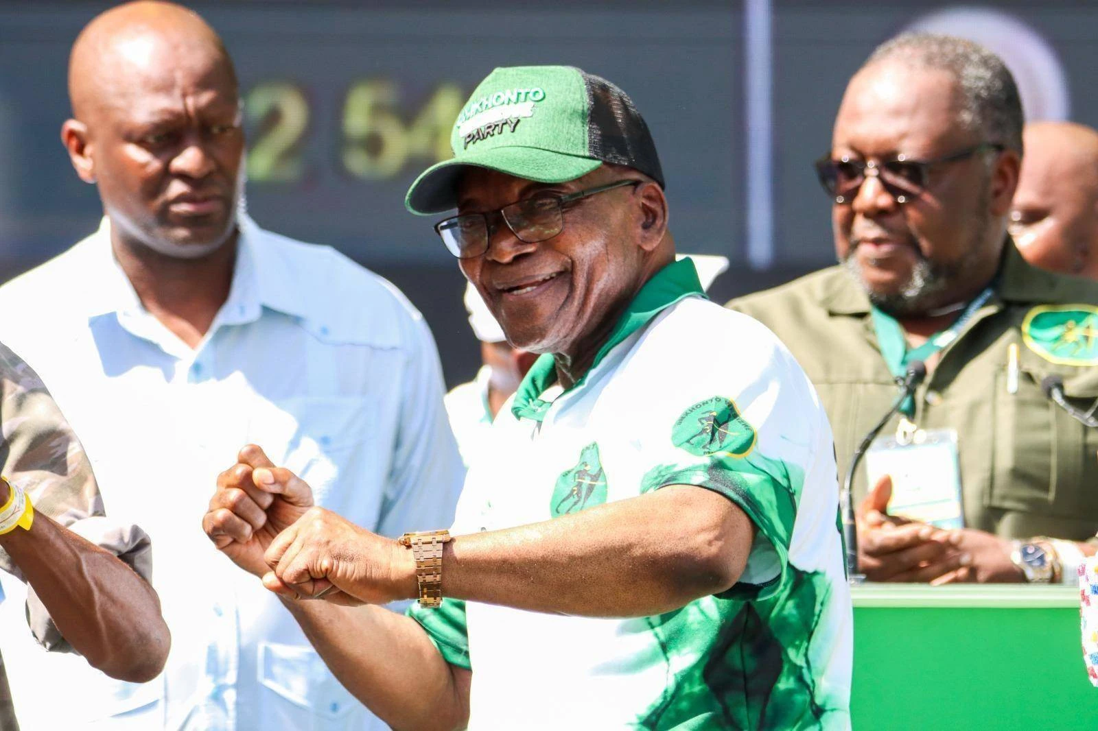 Zuma daag Cyril, ANC in hof uit weens lidmaatskap