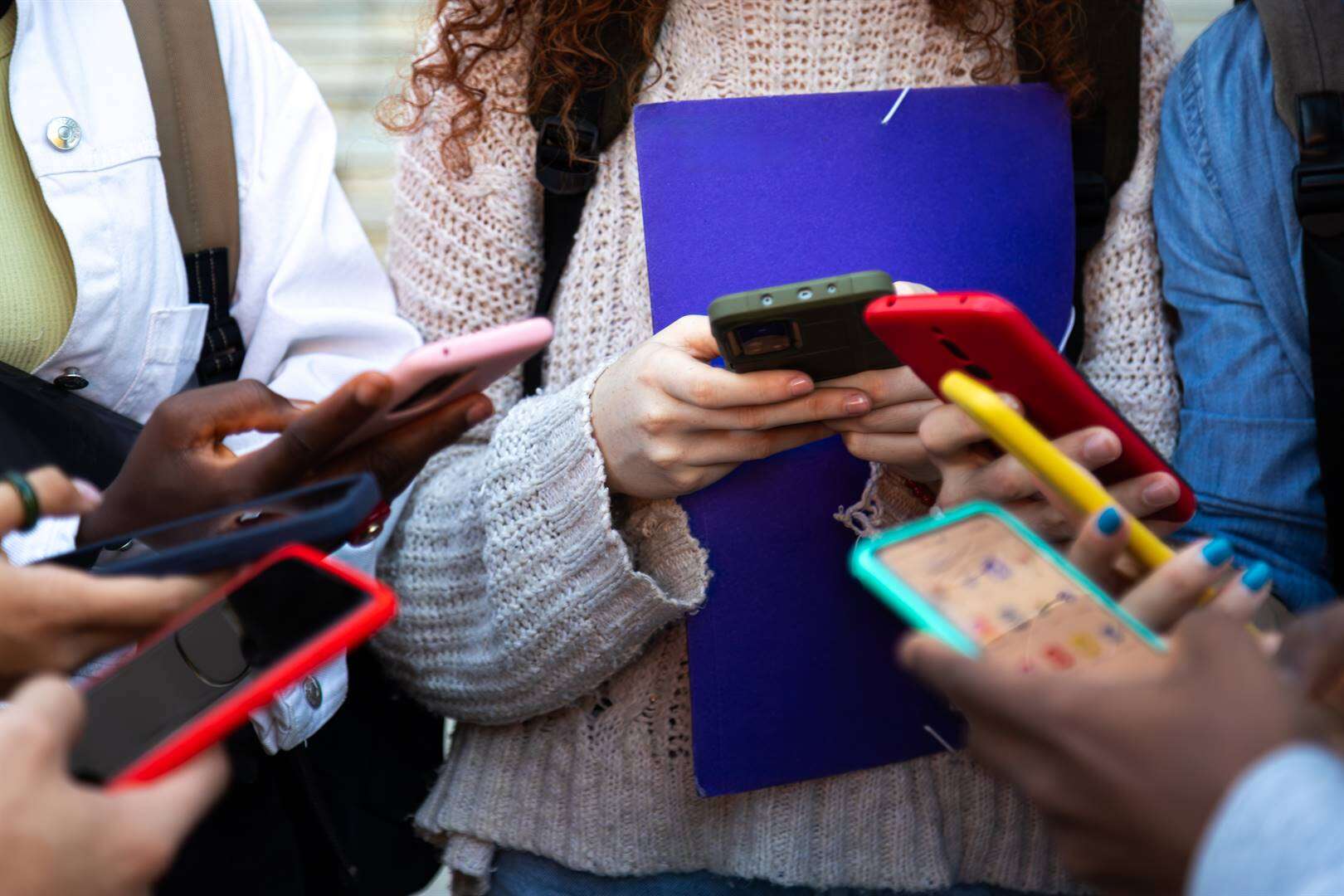 Instagram verbeter beskerming vir tieners, maar is dit genoeg?