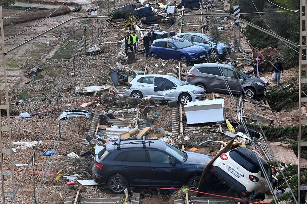 Spain deaths top 200 after worst flooding in decades, more troops join rescue