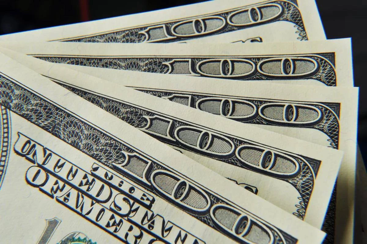 Rand sterkste in 8 maande weens dollar se val
