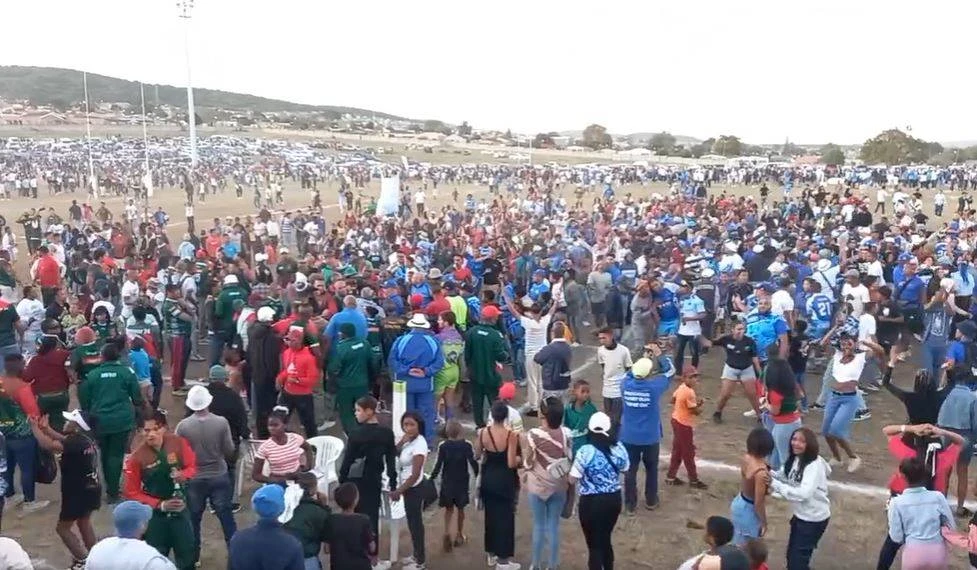 OPRU klap sweep ná chaos by klubrugbywedstryd in Kariega