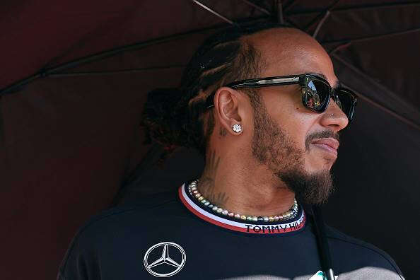 'I just need to apologise to Lewis': Mercedes boss slams team over 'inexcusable' Hamilton flop