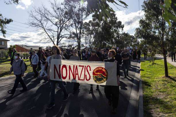 Reguit tronk toe vir ’n Nazi-saluut in Australië