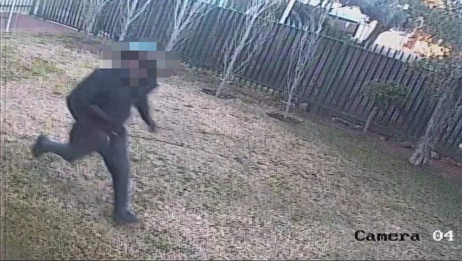 Diewe wat terugkeer op heterdaad in Fichardtpark betrap