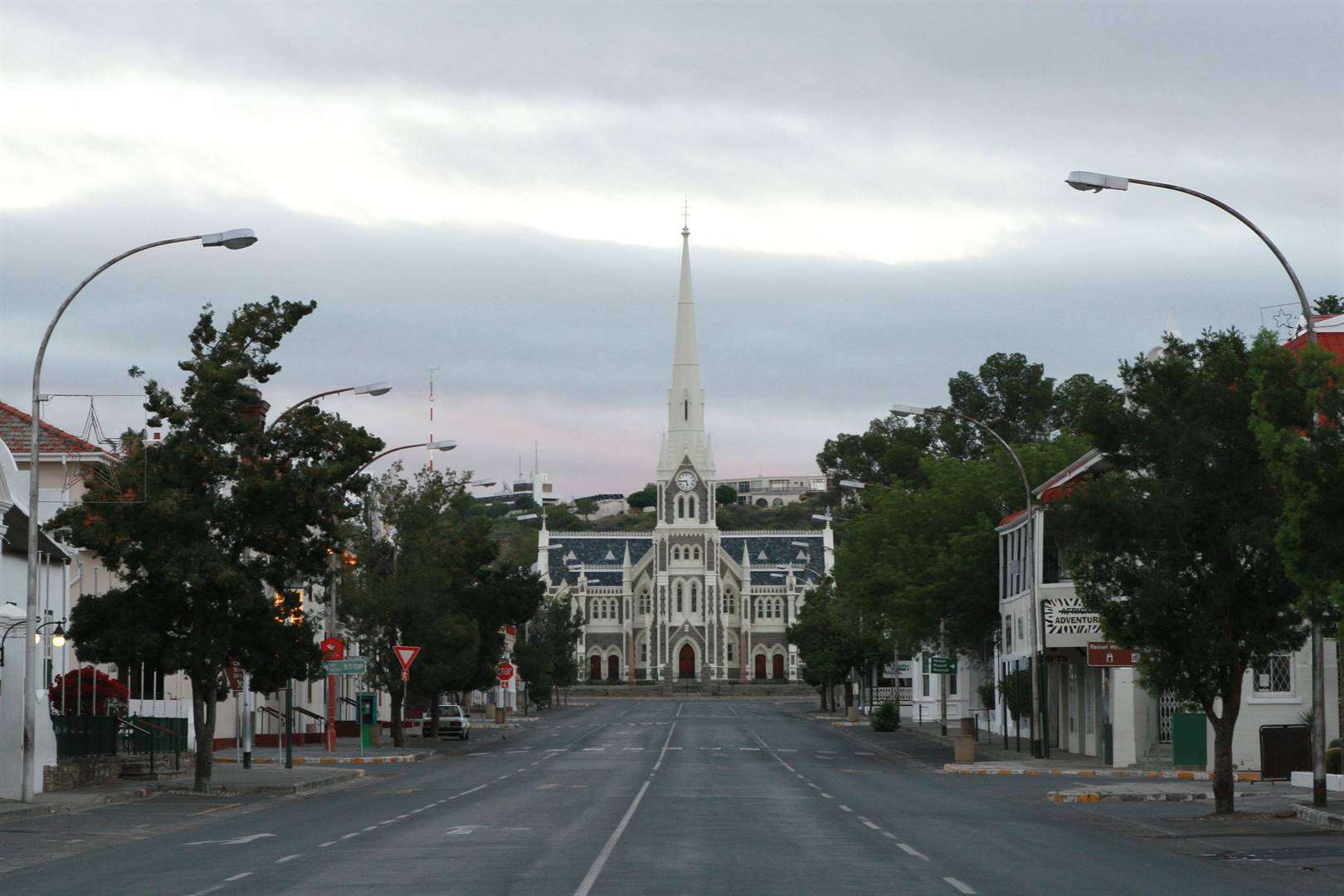 Ondersoek na 2 mans se dood nadat hulle glo kolwyntjies eet