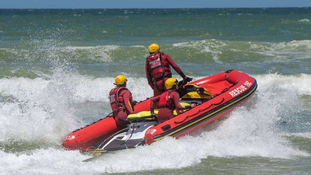 Teen saves cousin from rip currents at Wilderness Beach