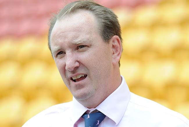 Australia's Robinson to run for rugby union's top job