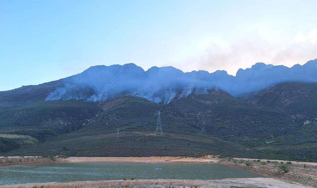 Two fires still burning in parts of the Cape Winelands after five days