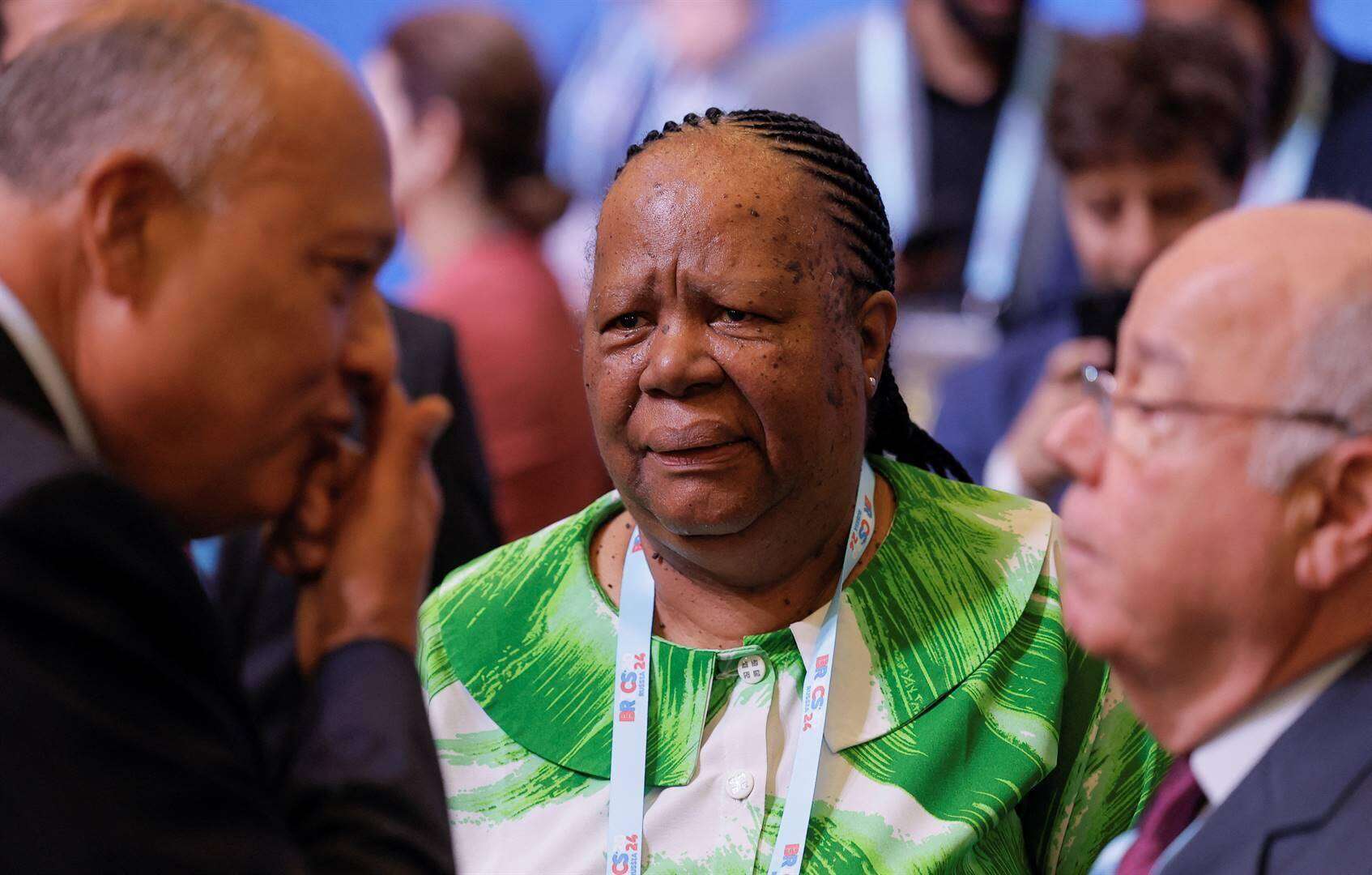 Pandor eis dat Malema VBS-bewering teen haar terugtrek