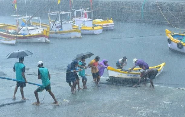 Indian rescuers use ships, planes in search for 26 missing after deadly Cyclone Tauktae wreaks havoc