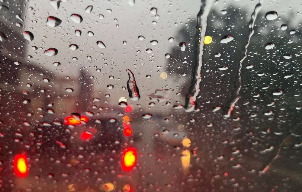 SEE | 10 wet weather driving tips to get you home and dry with upcoming rains