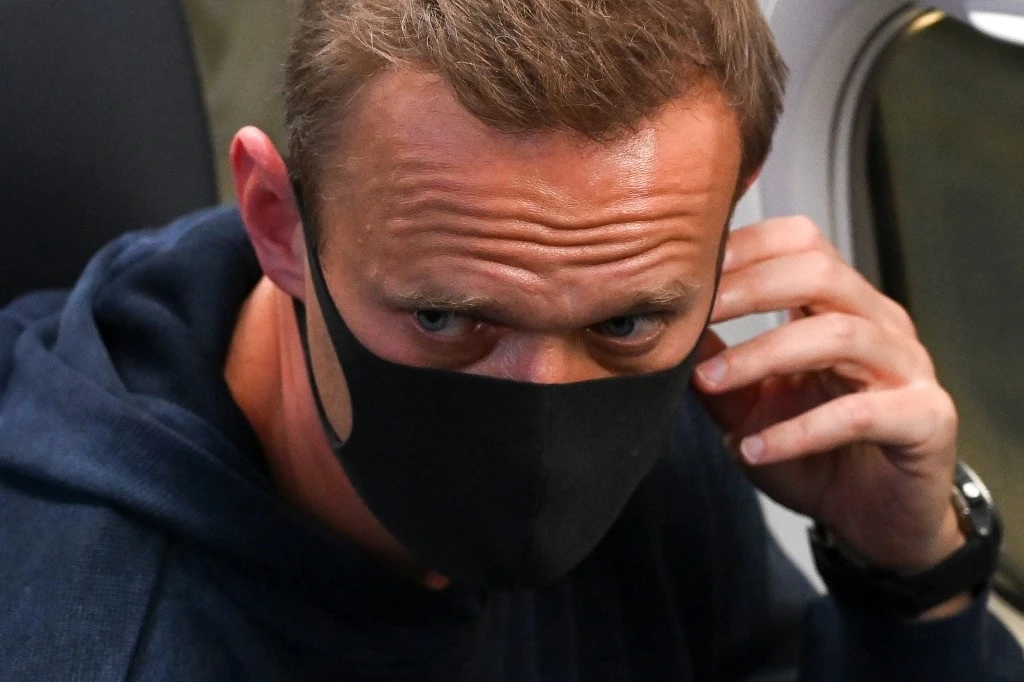 Jailed Kremlin critic Alexei Navalny 'more or less' recovered after hunger strike - prison official